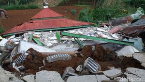 Penampakan Kerusakan Akibat Gempa di Banjarnegara