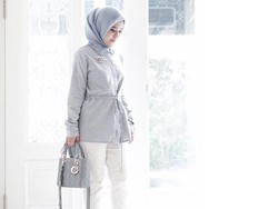 Tips Hijab untuk Si Tubuh Mungil ala Desainer Restu Anggraini
