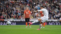 Shakhtar Donetsk. Ronaldo sudah lima kali menjebol gawang klub Ukraina ini dalam dua pertemuan (180 menit), atau rata-rata satu gol per 36 menit. (Foto: Denis Doyle/Getty Images)