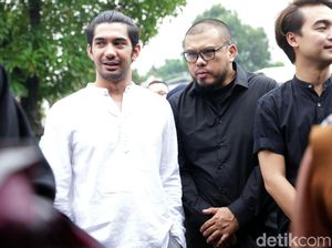 Deddy Sutomo di Mata Para Aktor dan Aktris Besar Tanah Air