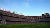 Stadion Camp Nou yang ada kini pertama diresmikan pada 1957. Stadion ini sempat mengalami renovasi di 1995 dan 2008 serta penambahan kapasitas di 1982. (Julian Finney/Getty Images)
