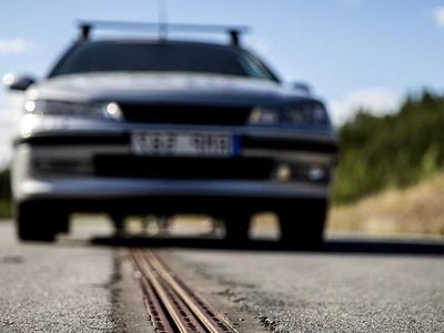 Jalan Swedia Bisa Ngecas Kendaraan Listrik