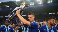 Robert Huth. Tiga kali Huth menjuarai divisi teratas Liga Inggris, dua yang pertama bersama Chelsea musim 2004/2005 dan 2005/2006, lalu yang terakhir dengan Leicester City musim 2015/2016. (Foto: Shaun Botterill/Getty Images)