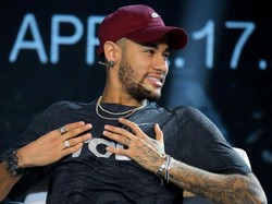 Ditanya Kapan Pulih, Ini Jawaban Neymar