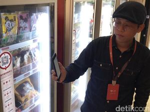 Kerennya Aplikasi Buatan Alibaba di Restoran Bacang Ini