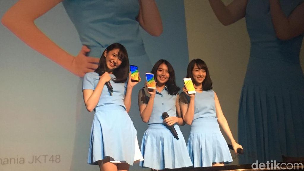 Gemasnya JKT48 Perkenalkan Redmi Note 5