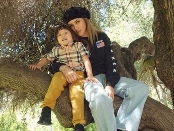 Jessica Iskandar Tulis Mom and Daughter Time, Salah Sebut?