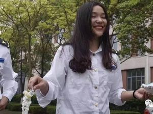 Bikin Iri, Ini Jadinya Saat Satu-satunya Mahasiswi di Kampus Berulang Tahun