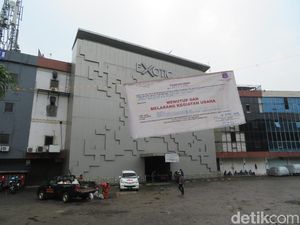 Resmi Ditutup, Diskotek Exotic Disegel Satpol PP