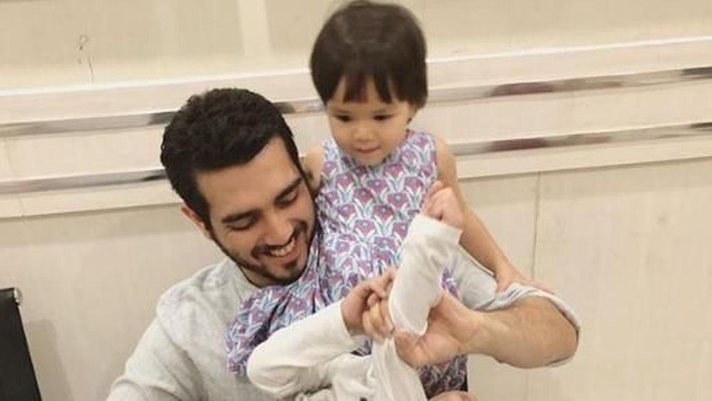 Pengorbanan Renata Kusmanto untuk Fachri Albar Pengorbanan Renata Kusmanto untuk Fachri Albar