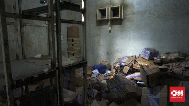 Penampakan Bungker Tempat Meracik Miras Oplosan Cicalengka