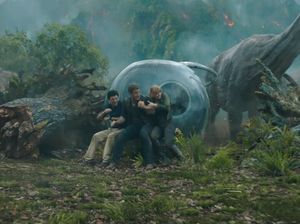 Roarr! Jurrasic World: Fallen Kingdom Puncaki Box Office Roarr! Jurrasic World: Fallen Kingdom Puncaki Box Office