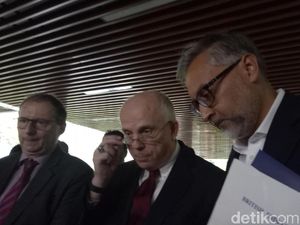 Dubes AS, Prancis, dan Inggris Temui Menlu Bahas Senjata Kimia Suriah Dubes AS, Prancis, dan Inggris Temui Menlu Bahas Senjata Kimia Suriah
