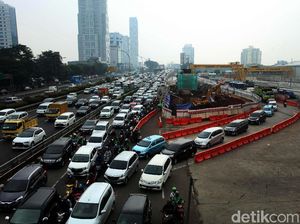 Imbas Proyek LRT, Gatsu Mengular Parah