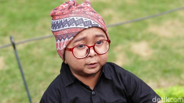 Kesedihan Daus Mini Istri Minta Cerai