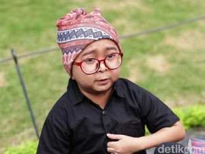 Terkuak! Ini Penyebab Istri Minta Cerai dari Daus Mini Terkuak! Ini Penyebab Istri Minta Cerai dari Daus Mini