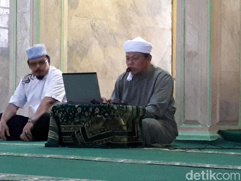 Al Khaththath Bela Amien Rais soal Partai Setan Al Khaththath Bela Amien Rais soal Partai Setan