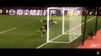 De Gea melakukan refleks yang sangat bagus saat menghalau sundulan Christian Benteke di laga melawan Crystal Palace. (Foto: Screenshots Youtube)