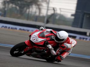 Pebalap-Pebalap AHRT Incar Podium di Australia