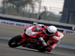 Pebalap-Pebalap AHRT Incar Podium di Australia