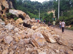 Pascalongsor di Jalur Riau-Sumbar, Lalin Sudah Bisa Dilalui