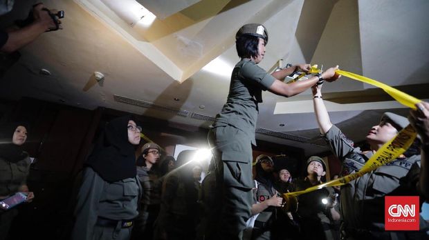 Sandiaga Kirim 60 Satpol PP Perempuan Tutup Sense dan Exotic