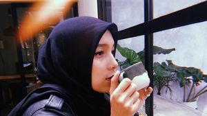 Tetap Cantik dan Stylist, Intip Gaya Makan Desainer Jenahara