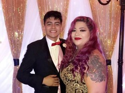 Manis, Cara Remaja Balas Jasa Ibu yang Putus Sekolah Demi Merawatnya