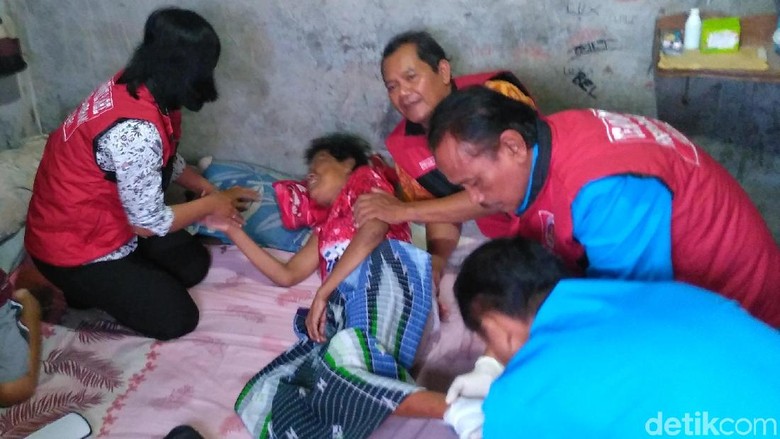 Begini Cara Kediri Tangani Warga Sakit dan Kurang Mampu