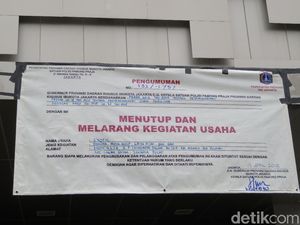 Foto: Tamat, Diskotek Exotic Disegel Satpol PP