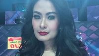 Ini Foto Iis Dahlia yang Disoroti Netizen