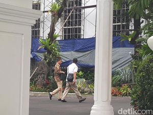 Jonan Temui Jokowi di Istana, Bahas Tumpahan Minyak di Balikpapan? Jonan Temui Jokowi di Istana, Bahas Tumpahan Minyak di Balikpapan?