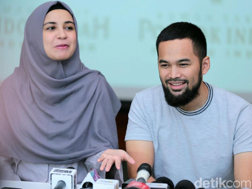 Teuku Wisnu dan 4 Tahun Bisnis Strudel Teuku Wisnu dan 4 Tahun Bisnis Strudel