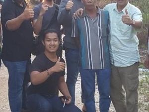 Foto: Momen Big Bos Miras Oplosan Maut Menyerah di Sumsel Foto: Momen Big Bos Miras Oplosan Maut Menyerah di Sumsel