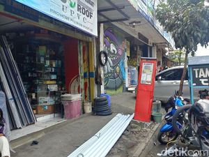 Tukang Parkir Bandung Dipalak 20 Bungkus Rokok Sehari Tukang Parkir Bandung Dipalak 20 Bungkus Rokok Sehari