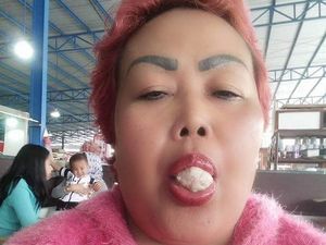 Cara Bude Sumiyati Hadapi Haters Cara Bude Sumiyati Hadapi Haters