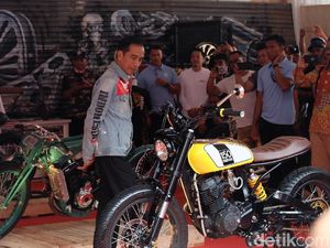 Jokowi Tak Percaya Ekonomi Digital Bakal Bikin Ciut Otomotif Jokowi Tak Percaya Ekonomi Digital Bakal Bikin Ciut Otomotif