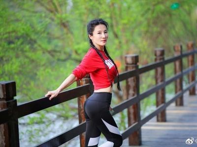 Super Bugar di Usia 51 Tahun, Liu Sering Disangka Pacar Anaknya