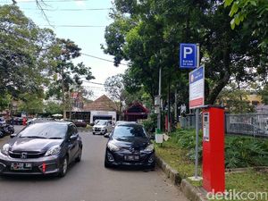 Pemerintah Kaji Kenaikan Tarif Parkir di Kota Bandung