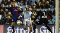 Sama dengan Fontas, Sergi Gomez juga jebolan La Masia yang kini menjadi pemain penting Celta Vigo. Terakhir, Gomez diturunkan saat Vigo menahan Barca 2-2. (Foto: Octavio Passos/Getty Images)