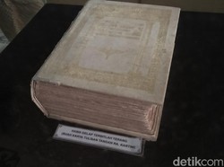 Sisi Lain Habis Gelap Terbitlah Terang, Kumpulan Surat RA Kartini