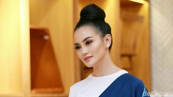 Terpikat Pesona Ririn Ekawati