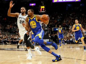 Ungguli Spurs 3-0, Warriors di Ambang Semifinal Wilayah Barat Ungguli Spurs 3-0, Warriors di Ambang Semifinal Wilayah Barat