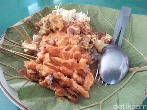 Uenak Tenan! Sate Srepeh dan Sate Kikil, Sate Enak Khas Rembang dan Jepara Uenak Tenan! Sate Srepeh dan Sate Kikil, Sate Enak Khas Rembang dan Jepara