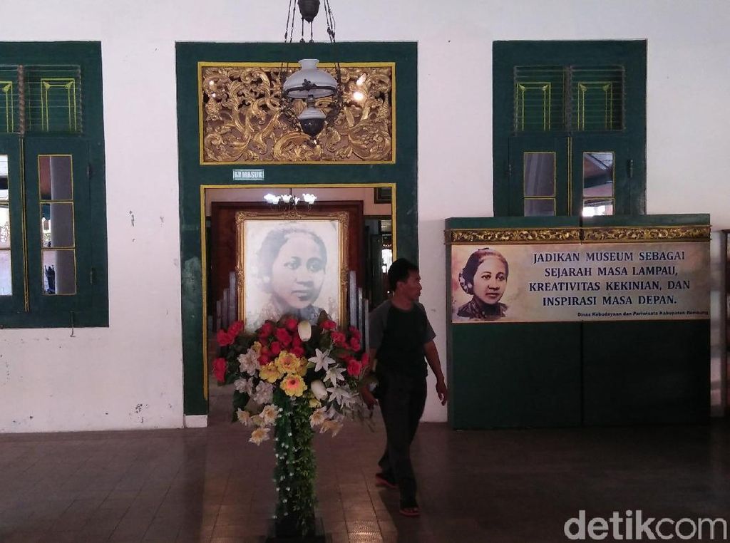 Menyambangi Rumah Perjuangan RA Kartini di Rembang