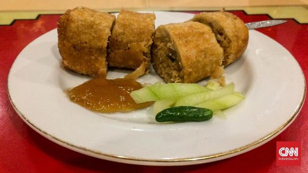 Lumpia khas Rumah Makan Semarang.