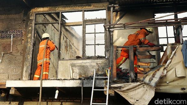 Kebakaran Kios di Kemayoran Berhasil Dipadamkan