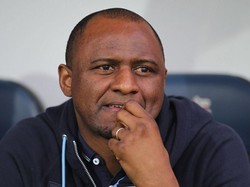 Kombinasi Vieira dan Bergkamp Diyakini Tepat untuk Arsenal