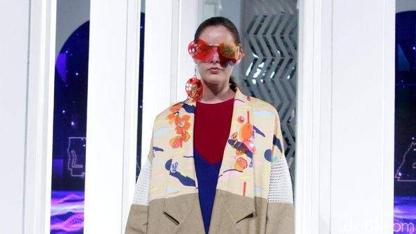 Foto: 12 Koleksi Terbaru Mel Ahyar Ini Terinspirasi Busana era 90-an