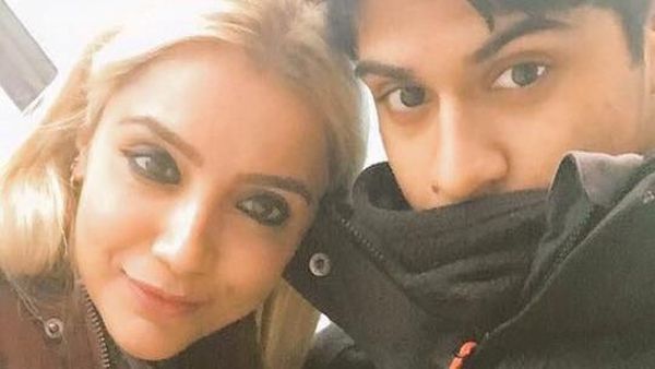 Foto: Berwajah Awet Muda, Ibu Berusia 40an Ini Sering Dikira Pacar Anaknya